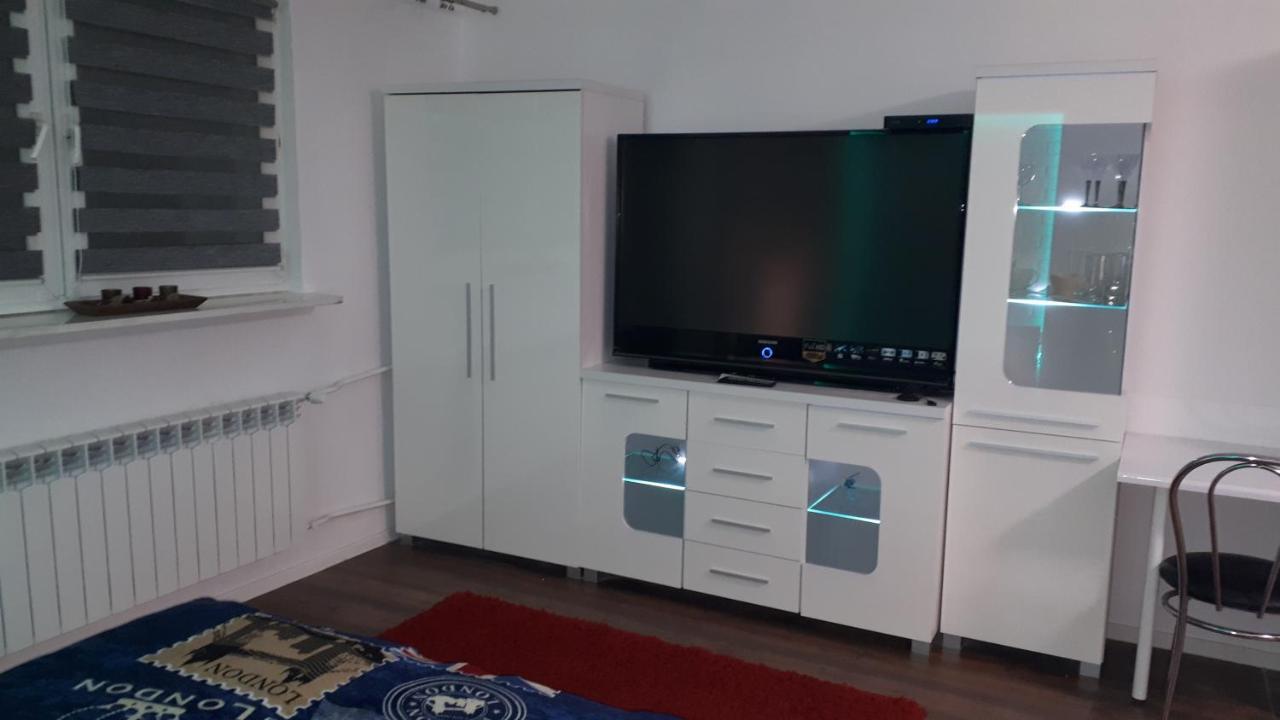 Apartament Centrum Panoramiczna Big Ben Z Balkonem-- Klimatyzacja-- Kielce Extérieur photo