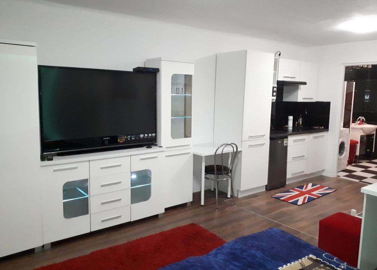 Apartament Centrum Panoramiczna Big Ben Z Balkonem-- Klimatyzacja-- Kielce Extérieur photo