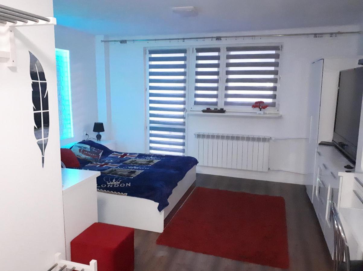 Apartament Centrum Panoramiczna Big Ben Z Balkonem-- Klimatyzacja-- Kielce Extérieur photo